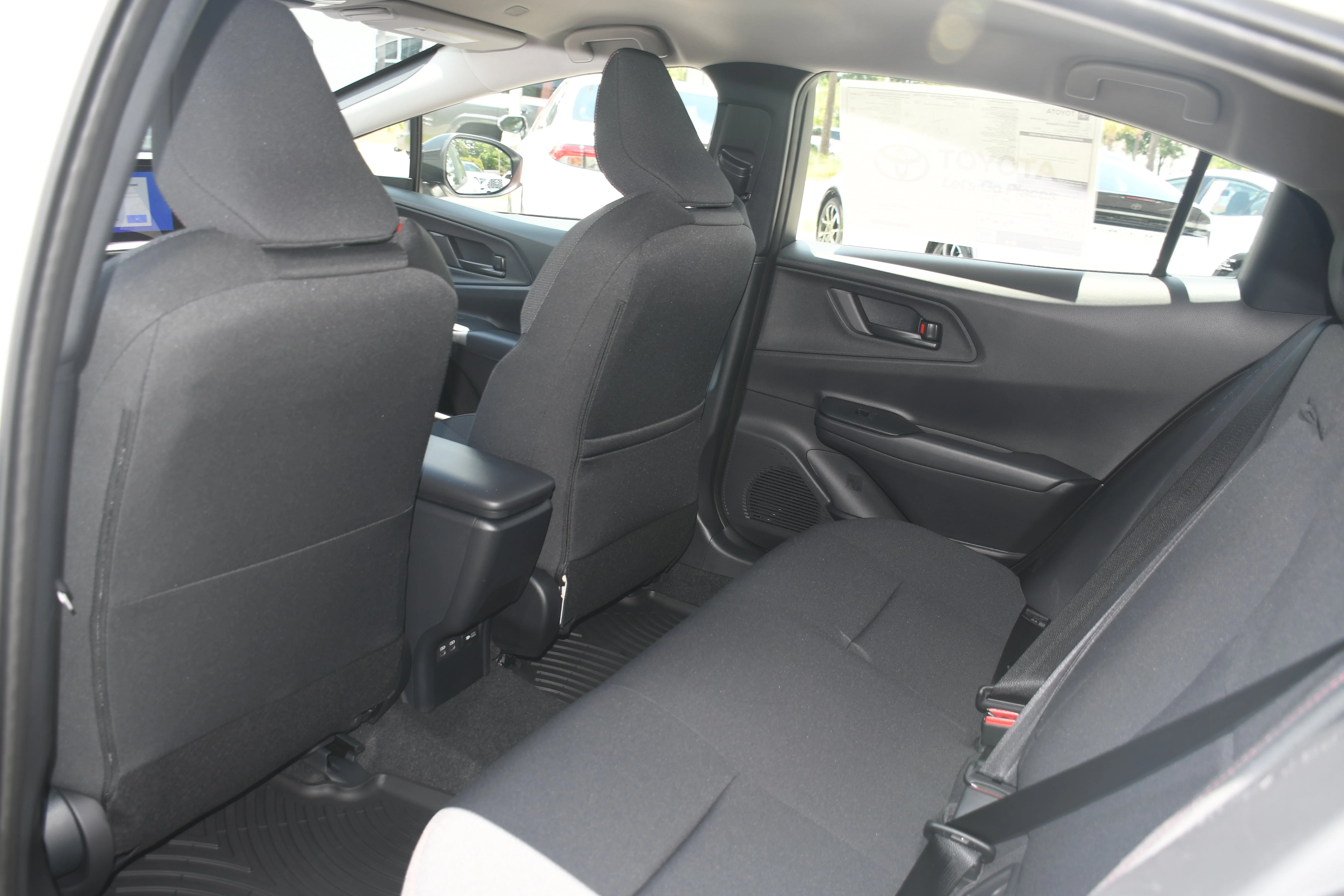 New 2026 Wind Chill Pearl Toyota SE image 8