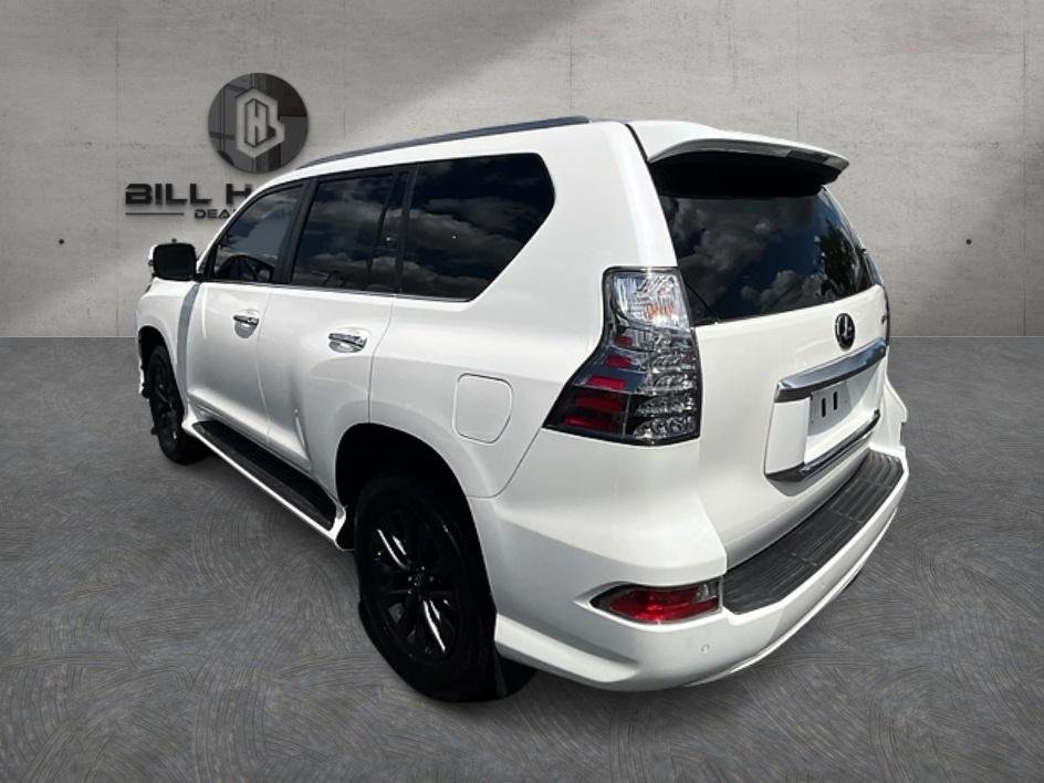 Used 2020 White Lexus 460 image 7