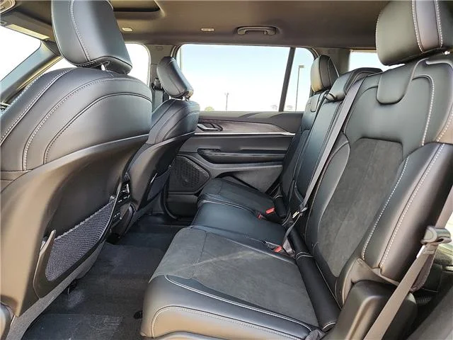 New 2026 White Jeep L LAREDO ALTITUDE 4X4 image 10