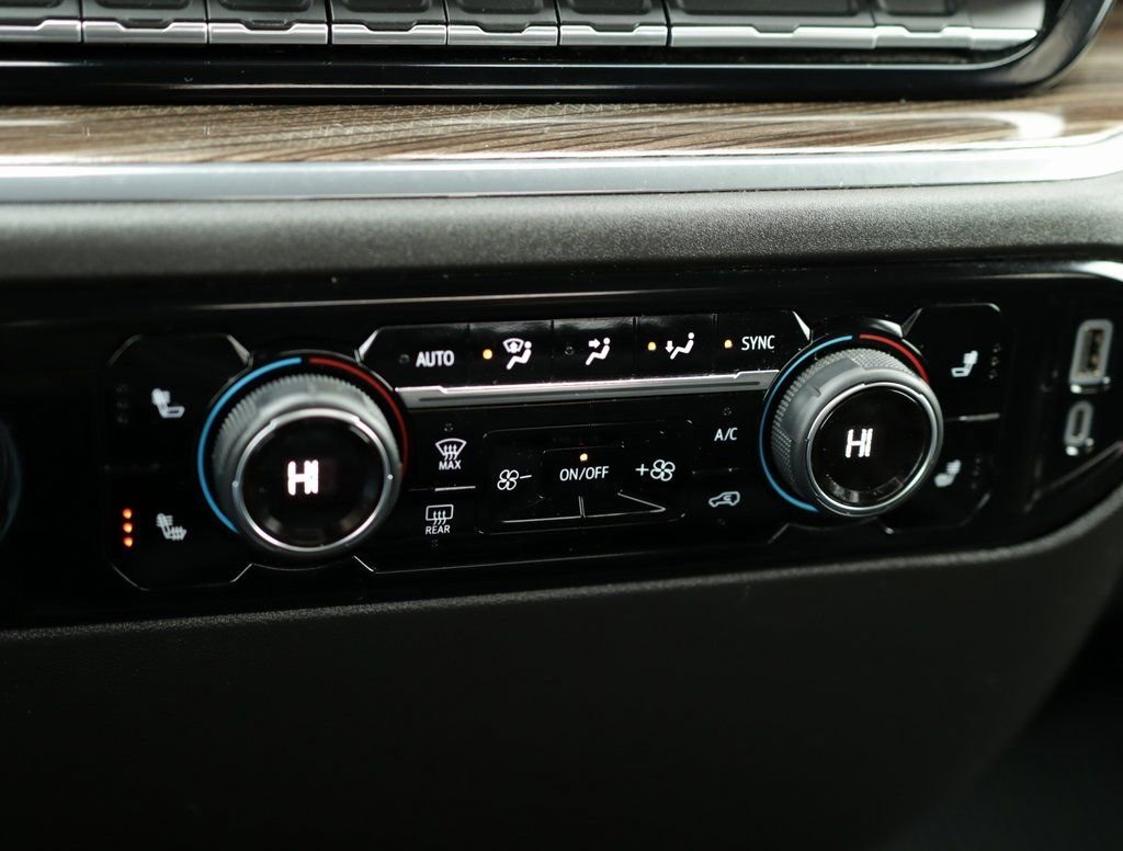 Used 2023 Summit White Chevrolet LT (2FL) image 18