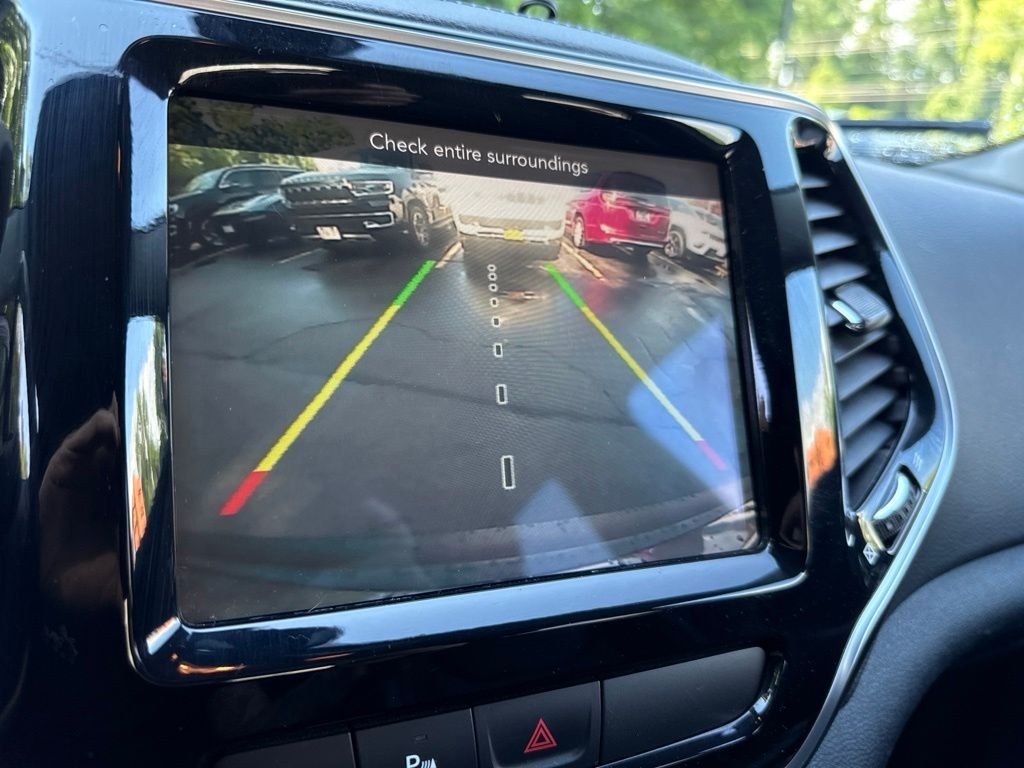 Used 2019 Gray Jeep Limited image 30