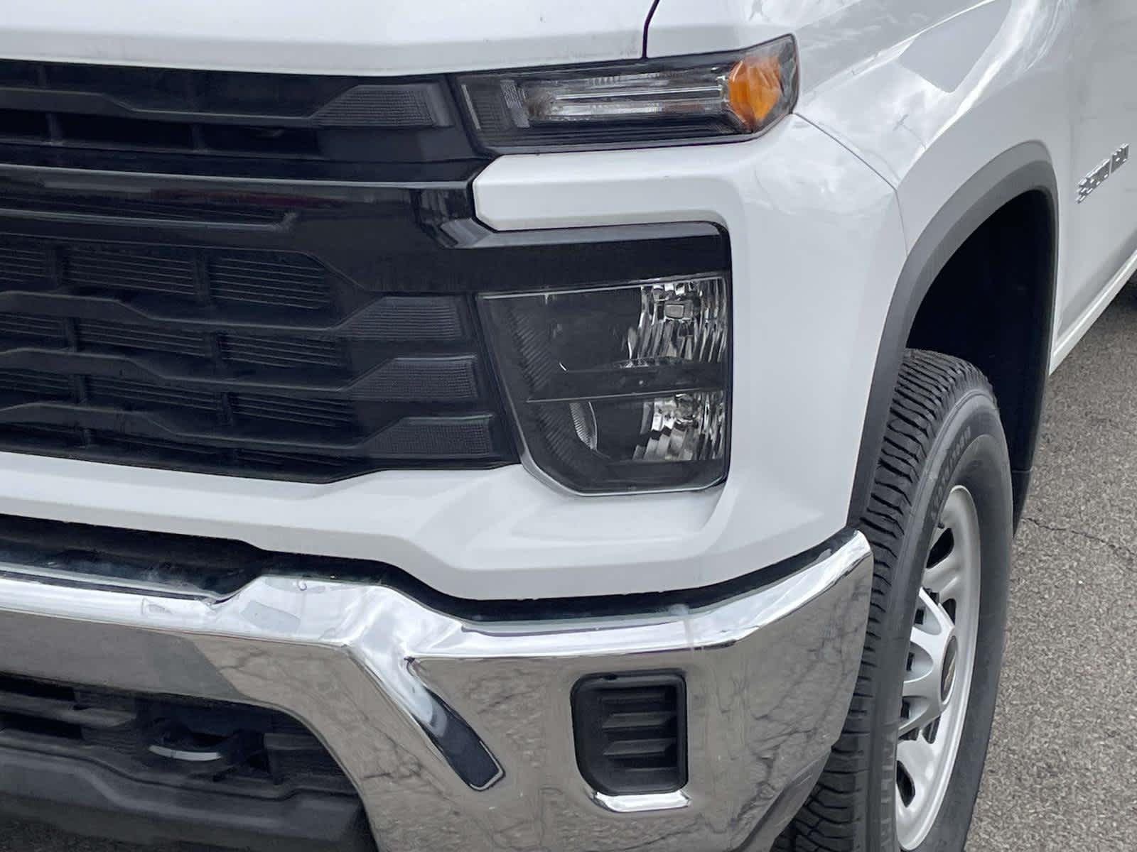 2025 Chevrolet Silverado 3500 HD Work Truck - Photo 9