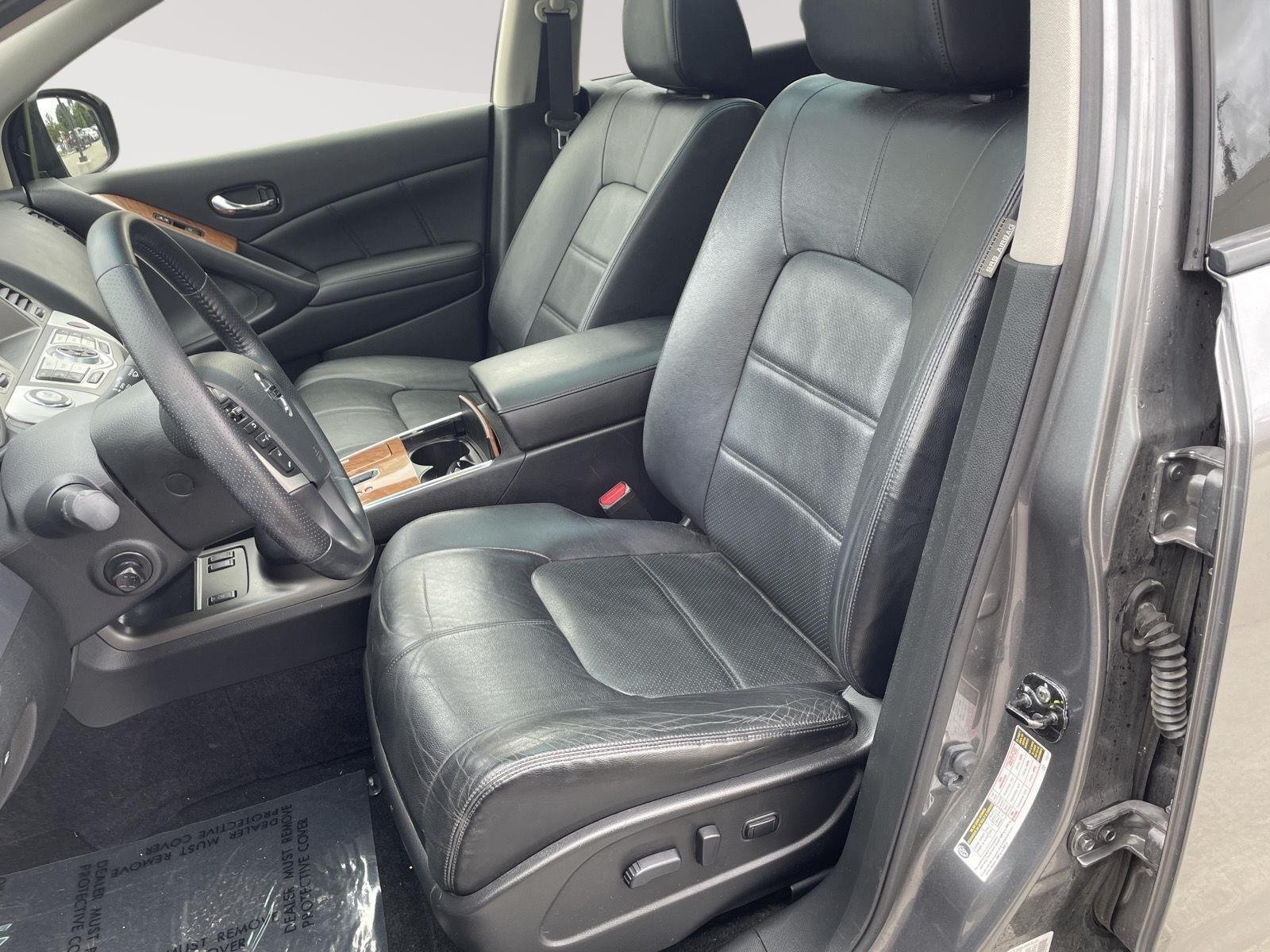 Used 2013 Gun Metallic Nissan LE image 3