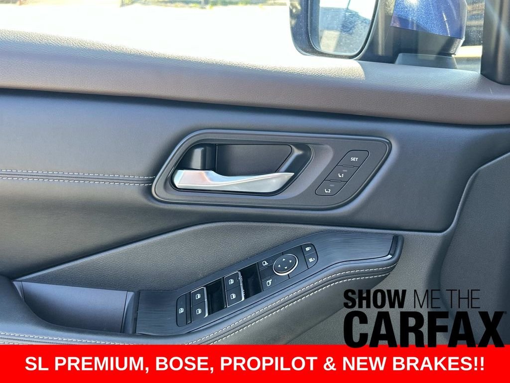 Used 2023 Blue Nissan SL image 15