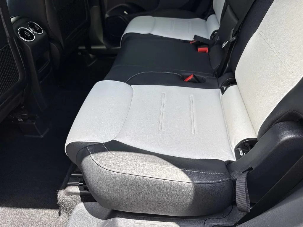 Used 2022  Mercedes-Benz GLB 35 AMG® image 16