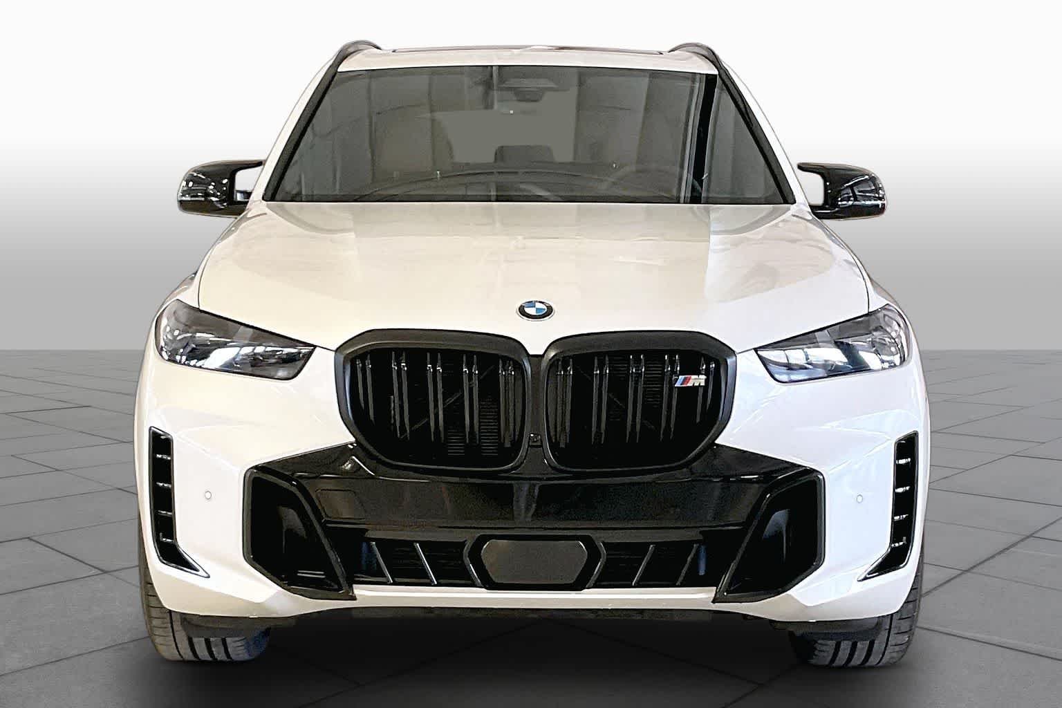 New 2026 Mineral White Metallic BMW M60i image 3