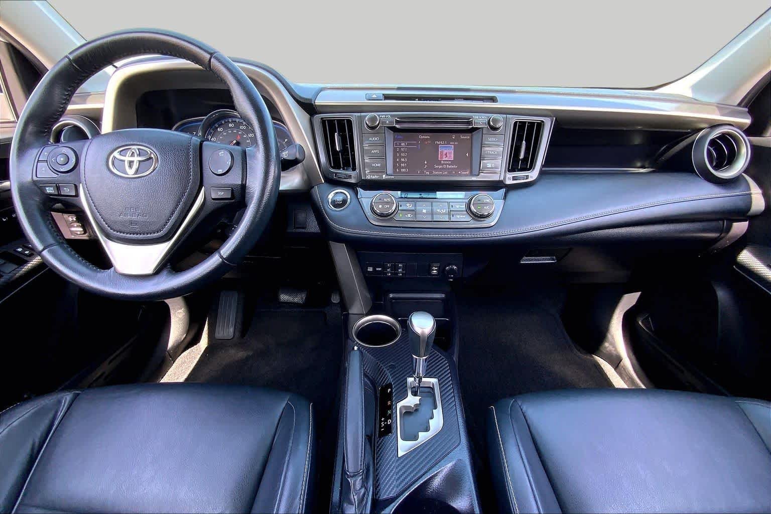 Used 2015 Classic Silver Metallic Toyota Limited image 15