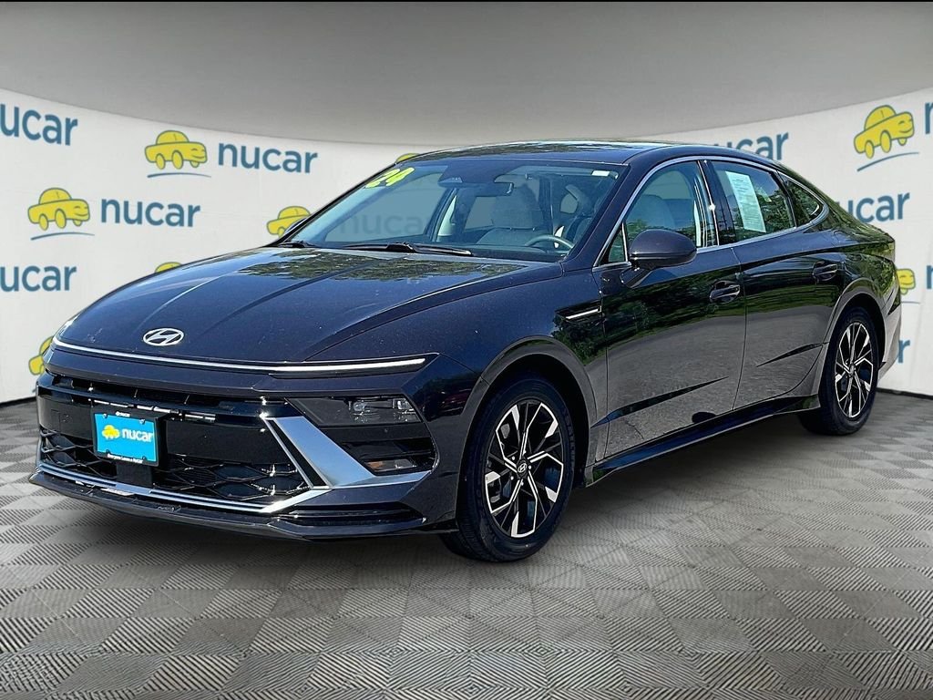 Used 2024 Carbon Blue Hyundai SEL image 3
