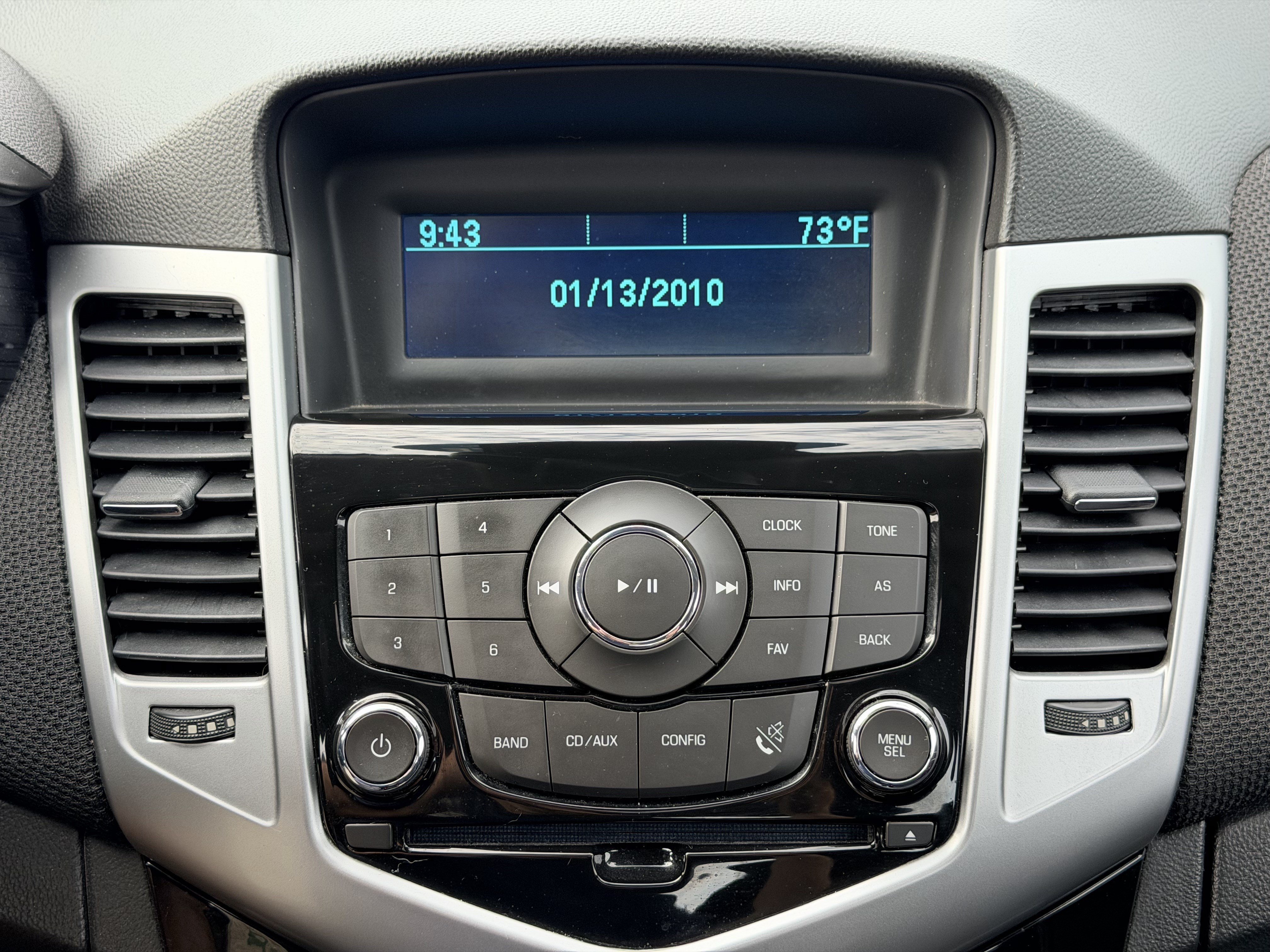 Used 2013 BLACK GRANITE METALLIC Chevrolet 1LT image 10