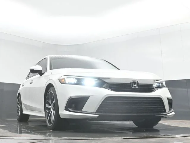 Certified Used 2024 Platinum White Pearl Honda 1.5T 4D TOURING image 41
