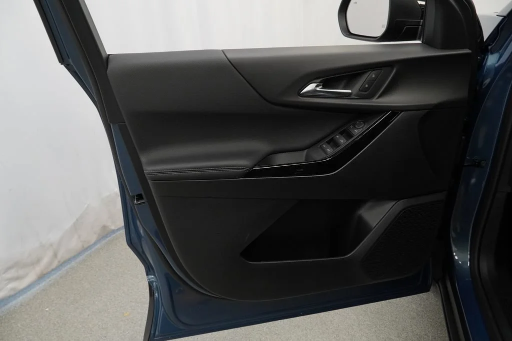 New 2027 Lakeshore Blue Metallic Chevrolet AWD LT image 20