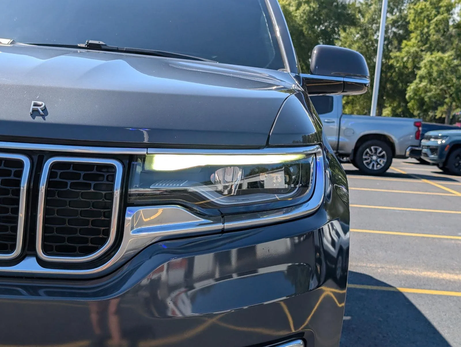 Used 2022 Baltic Gray Metallic Clearcoat Jeep Series III image 9