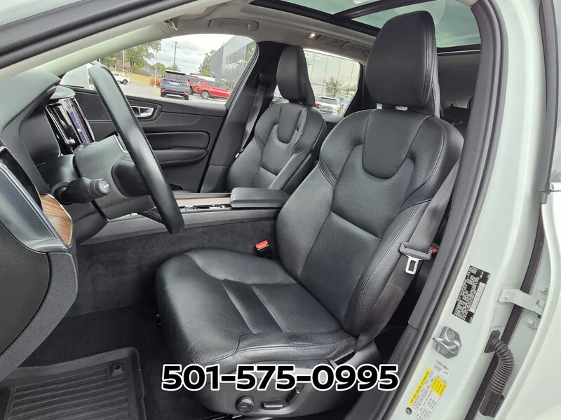 Used 2021 Crystal White VOLVO T5 AWD MOMENTUM image 8