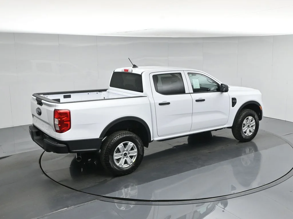 New 2026 Oxford White Ford XL image 37