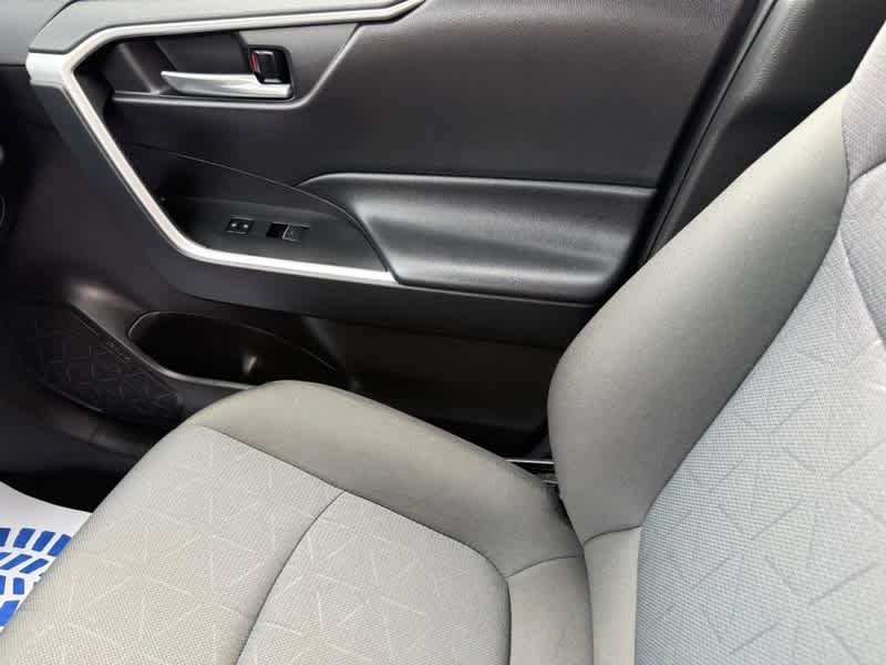 Used 2025 Midnight Black Metallic Toyota XLE image 20