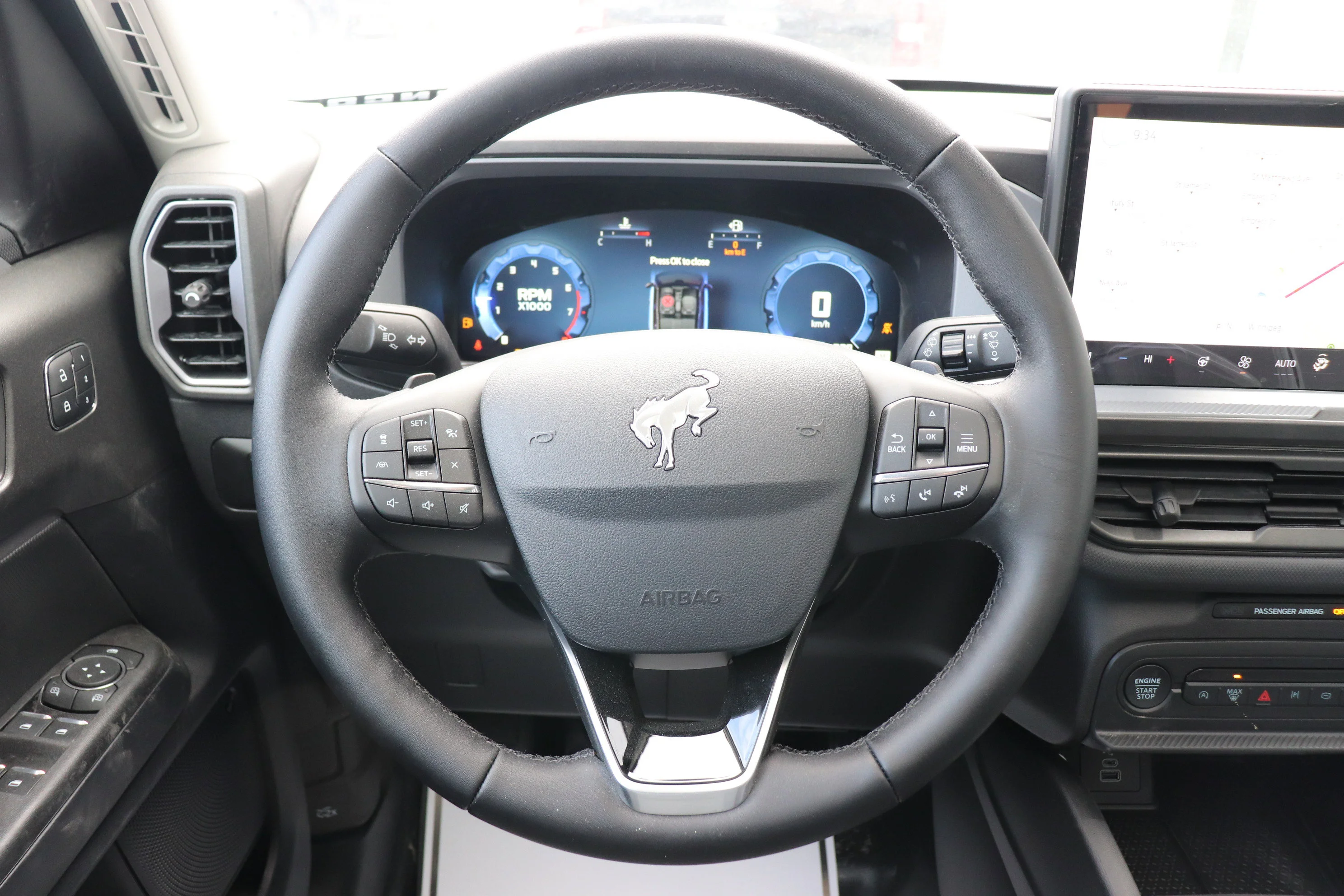 New 2026 SPACE WHITE METALLIC Ford Badlands image 8