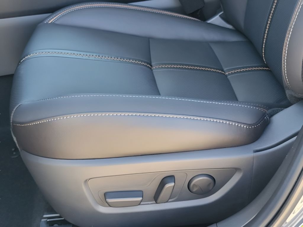 Used 2025 Polymetal Gray Metallic Mazda Premium Plus image 17