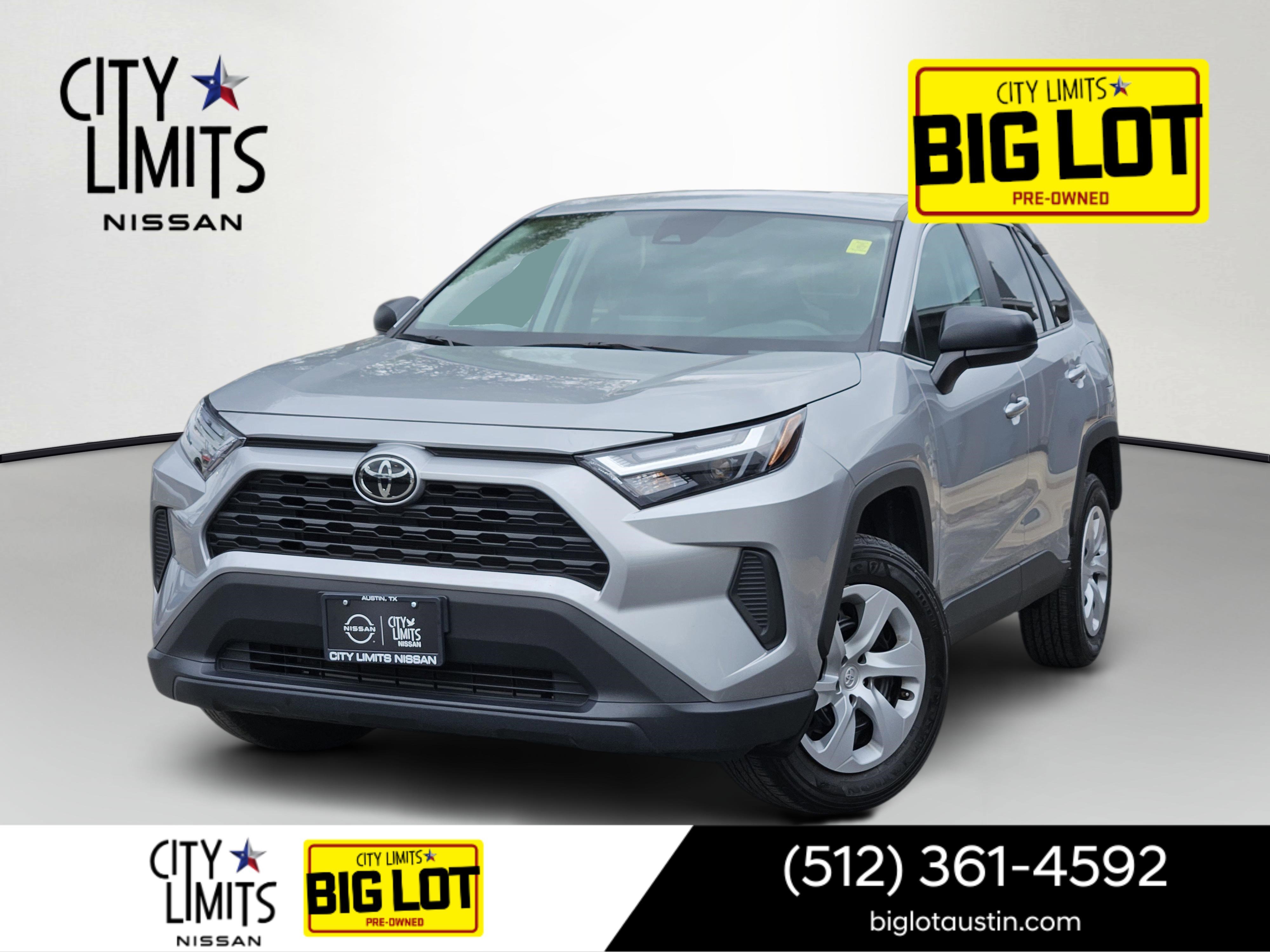 Used 2024  Toyota LE image 1