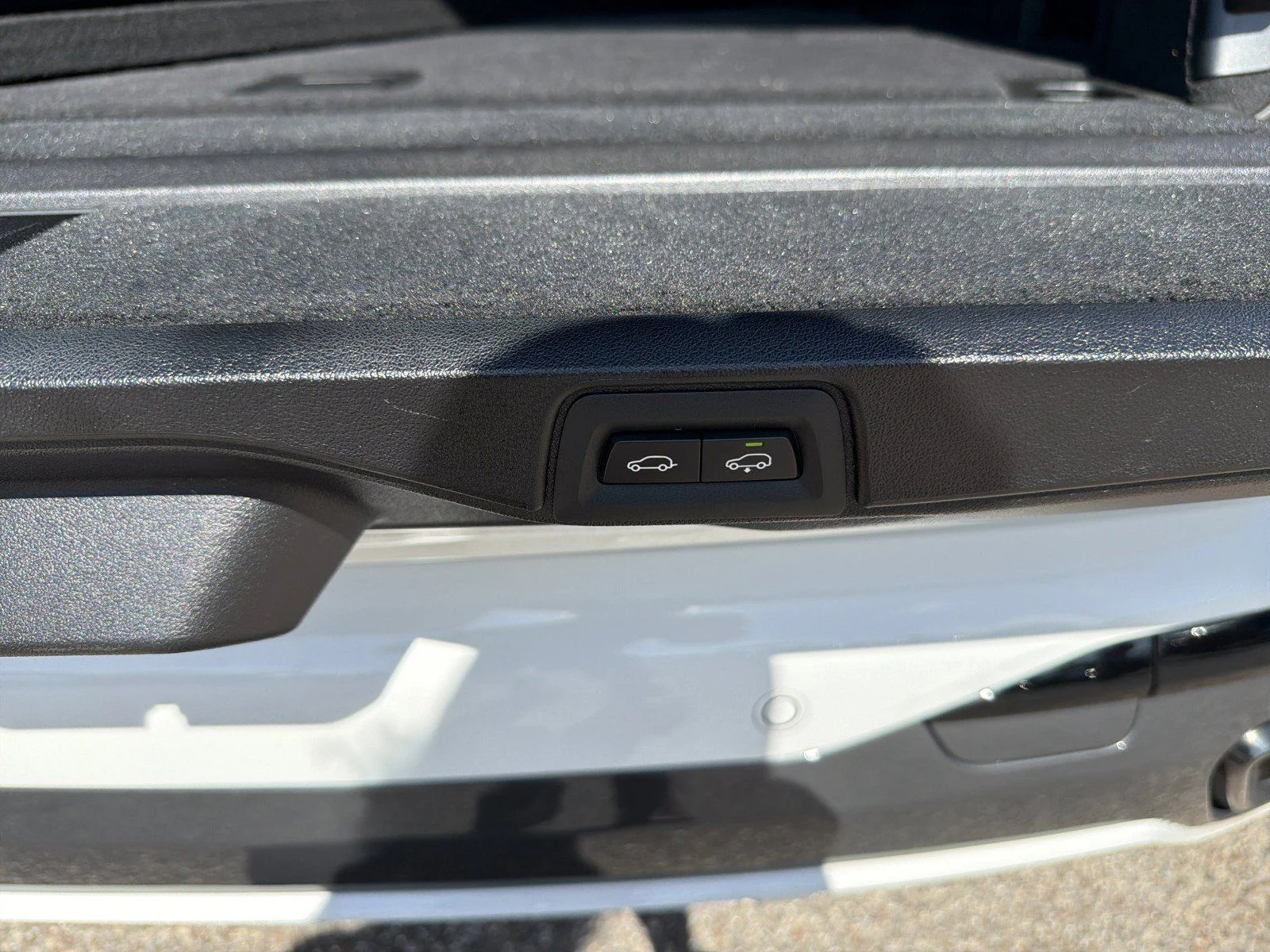 Certified Used 2024 Alpine White BMW M60i image 13