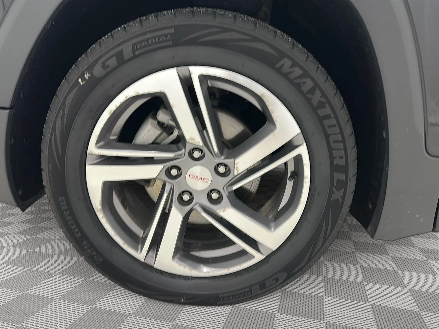 Used 2019 EBONY TWILIGHT METALLIC GMC SLT image 30
