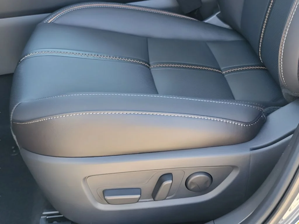 Used 2025 Polymetal Gray Metallic Mazda Premium Plus image 17