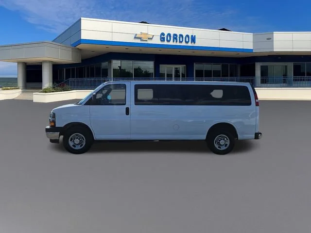 Used 2023 Summit White Chevrolet 1LT image 2