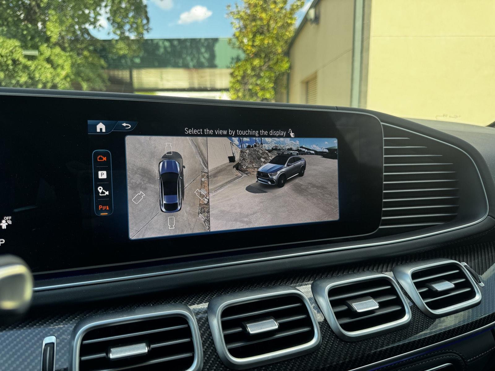Used 2025 MANUFAKTUR Signature Silicon Grey Mercedes-Benz AMG® GLE 63 S image 19