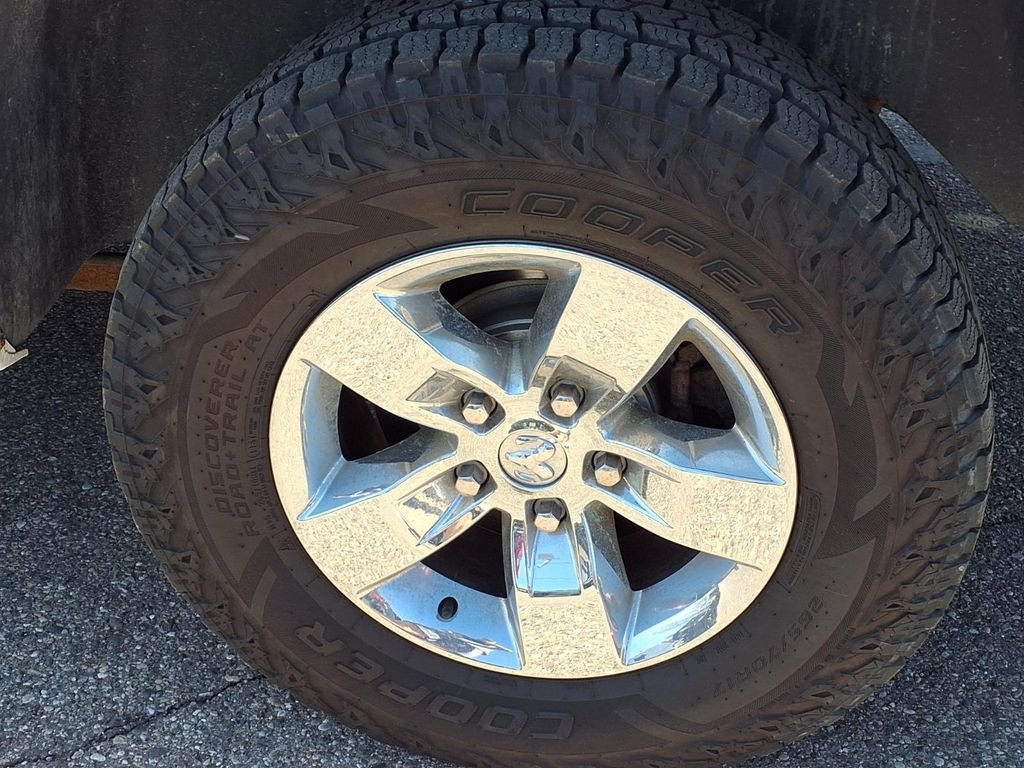 Used 2019 White Ram SLT image 7