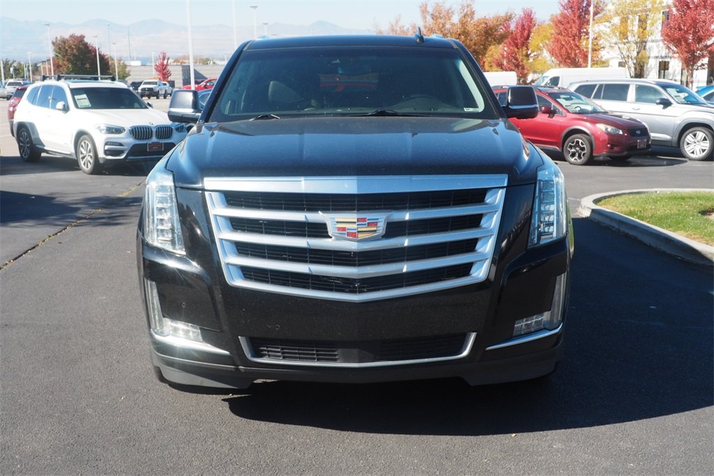 2019 Cadillac Escalade ESV Premium Luxury photo 2