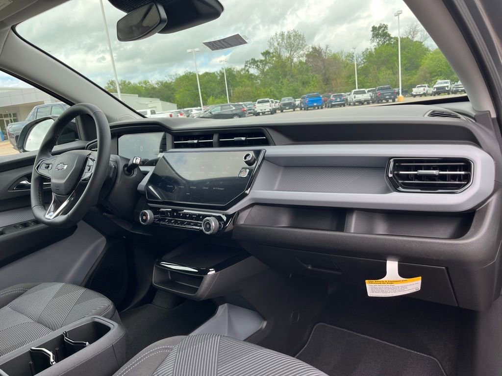 2027 Chevrolet Bolt LT - Photo 19
