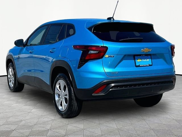 2026 Chevrolet Trax LS - Photo 4