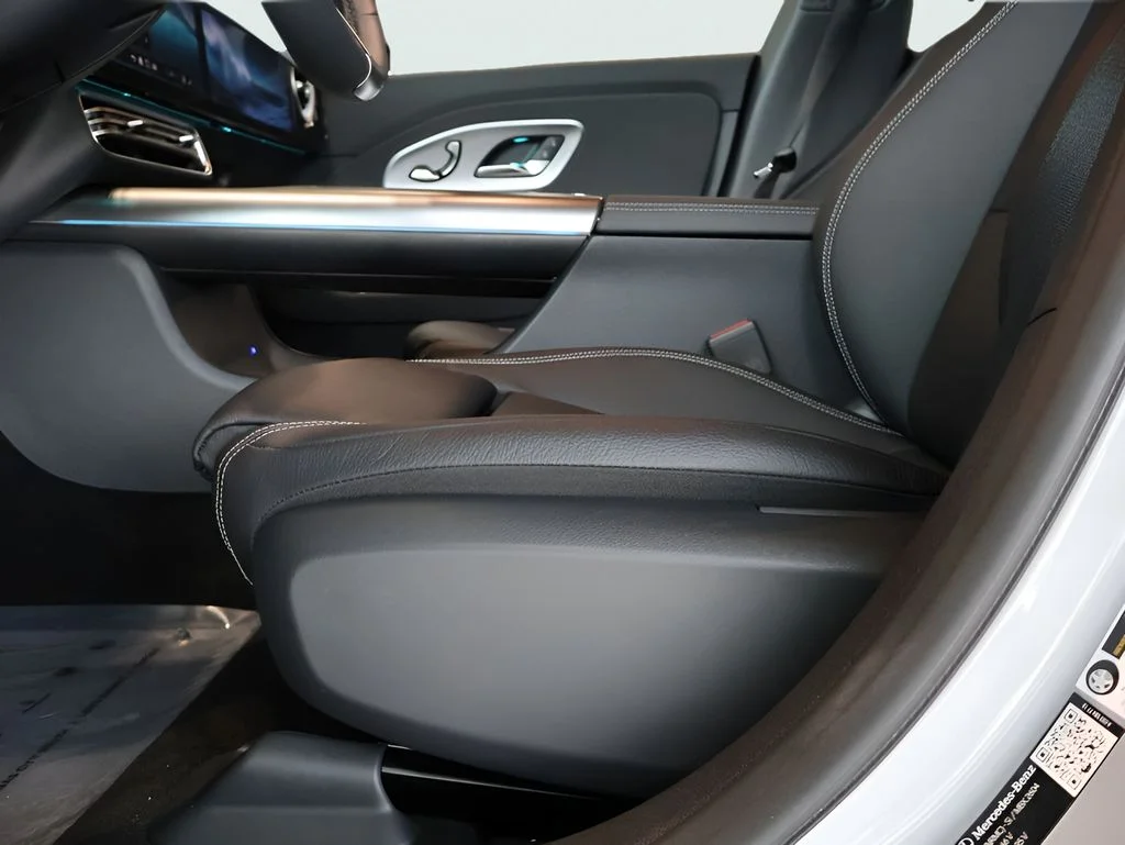 New 2027 MANUFAKTUR Alpine Grey Mercedes-Benz CLA 350 image 37