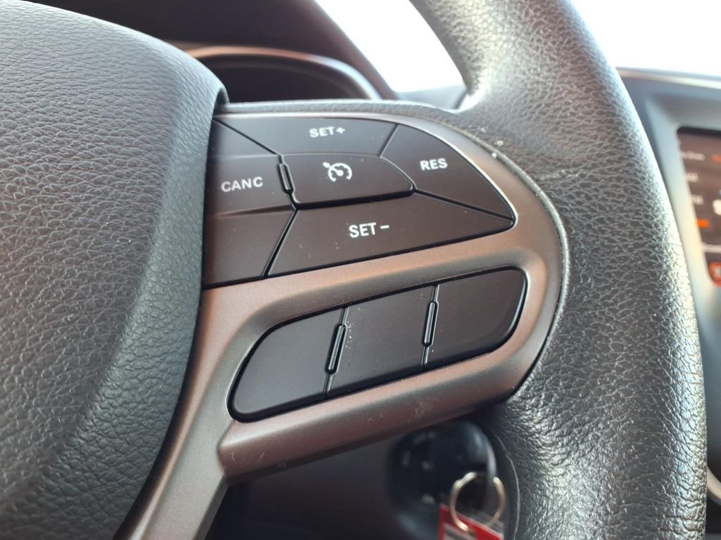 Used 2019 Velvet Red Pearlcoat Jeep Latitude image 20