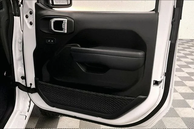 Used 2024 Bright White Clearcoat Jeep Sport S image 20