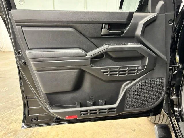 Used 2025 BLACK Toyota  image 18