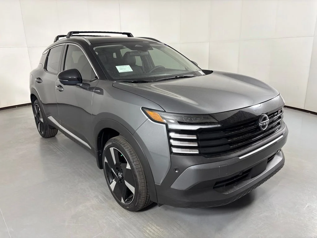 New 2026 Gray Nissan SR image 2