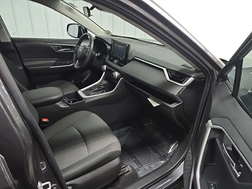 Used 2022 Gray Toyota XLE image 16
