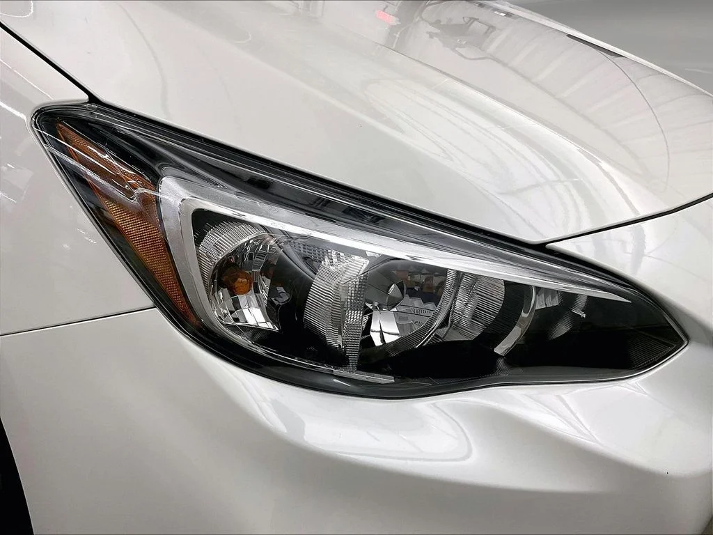 Used 2018 White Subaru 2.0i Premium image 34