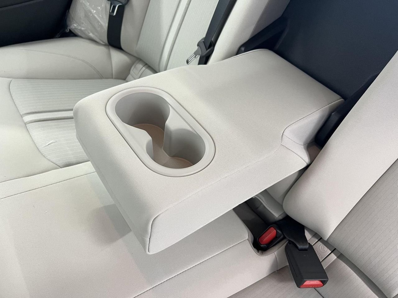 New 2026 Aero Silver Hyundai SEL Sport image 24