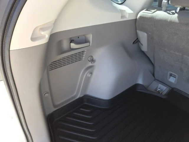 Used 2014  Honda LX image 20