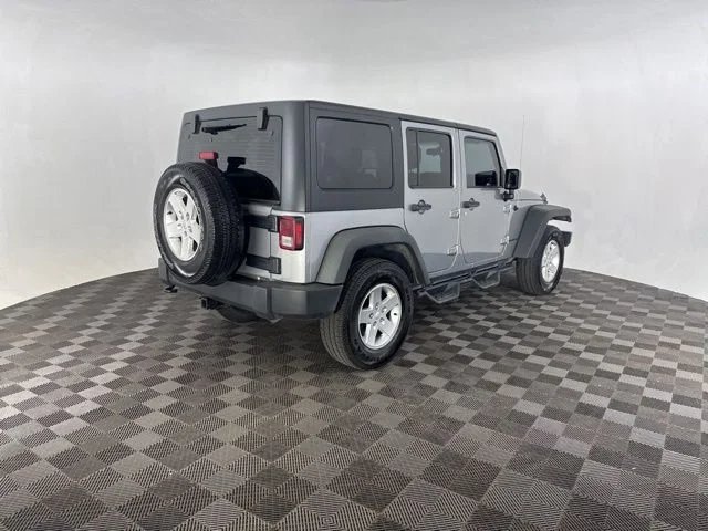 Used 2014 Silver Jeep Unlimited Sport image 7