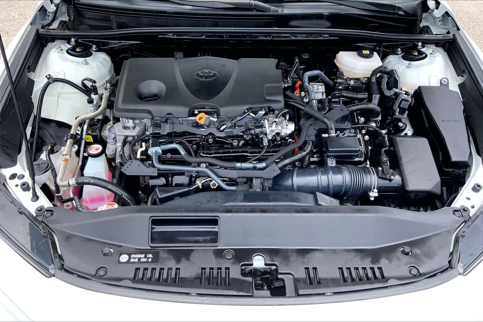 Used 2025 Ice Cap Toyota SE image 31