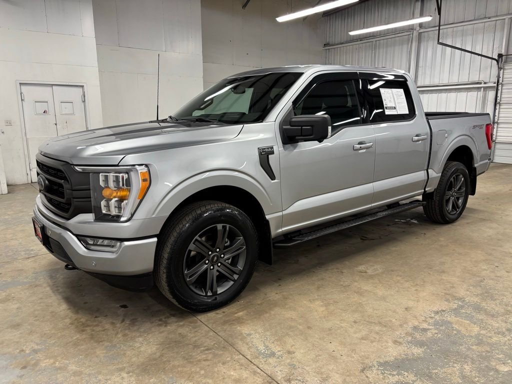 Used 2023 Silver Ford XLT image 3