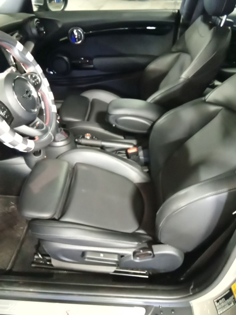 Used 2020 Gray Metallic MINI  image 9