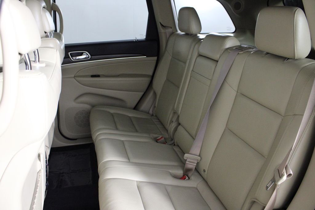Used 2017 Black Jeep Limited image 19