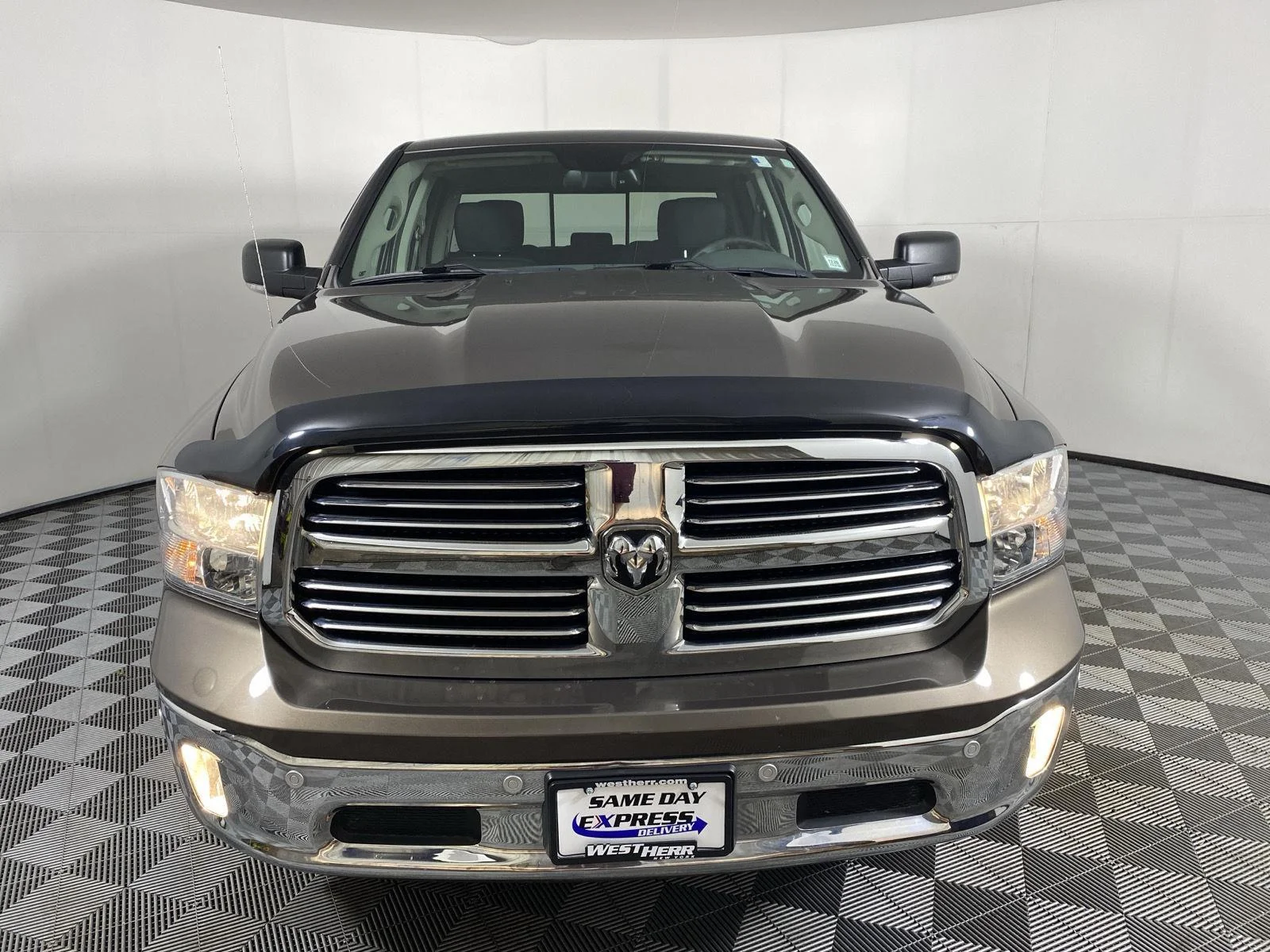 Used 2018 RV Match Walnut Brown Metallic Clearcoat Ram Big Horn image 8