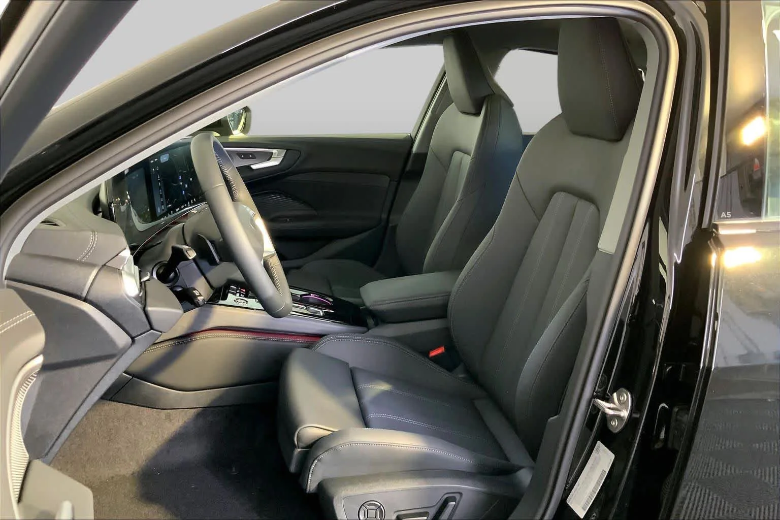 New 2026 Mythos Black me Audi Premium Plus image 9