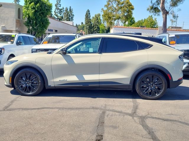 Certified Used 2025 Desert Sand Ford Select image 27