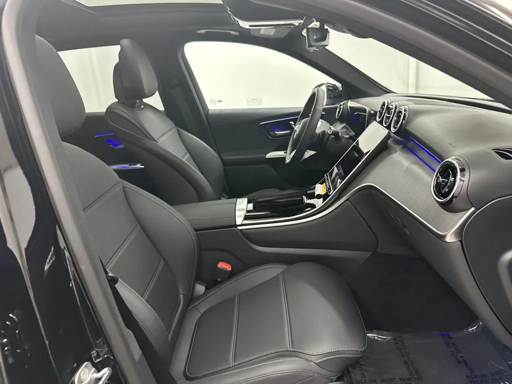 New 2027 Black Mercedes-Benz GLC 300 image 26