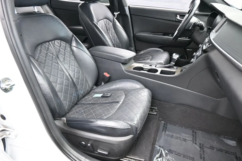 Used 2016 Snow White Pearl Kia SXL image 46